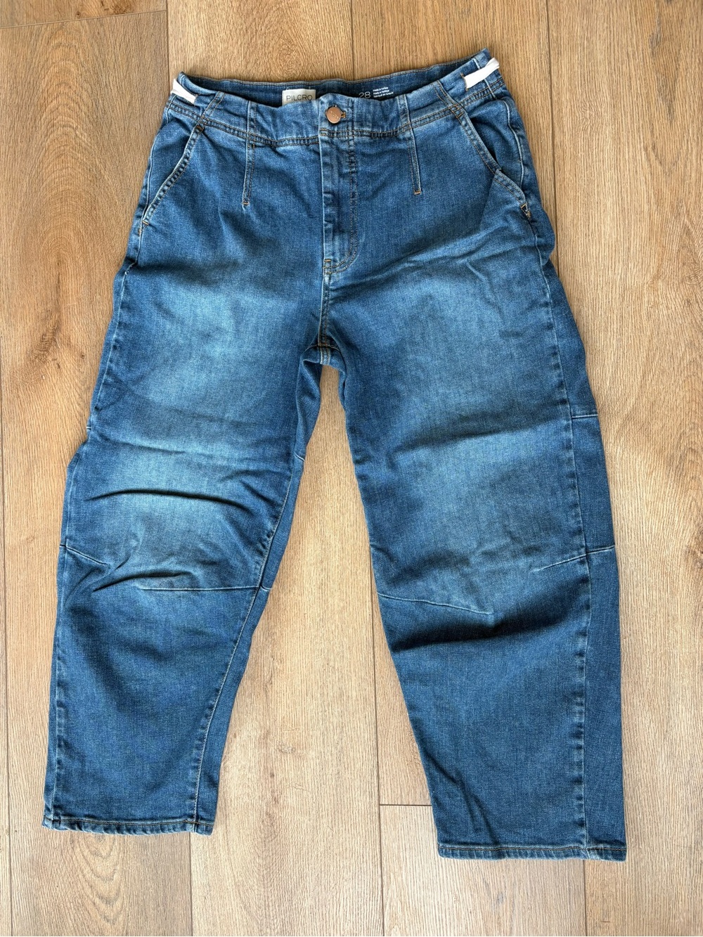 Pilcro Anthropologie Relaxed barrel Denim Jeans in Blue